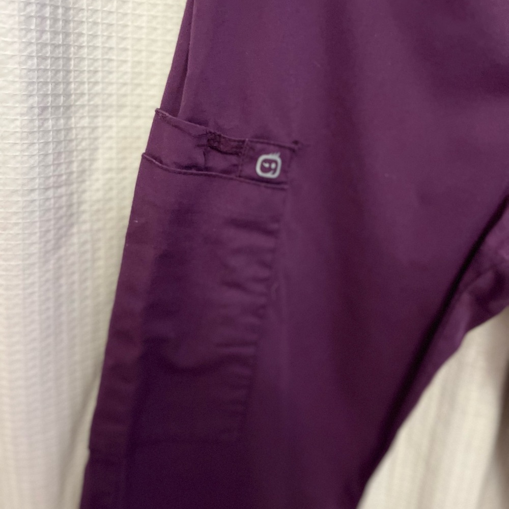 Wonder Work XS/ maternity scrub pants/ purple - Picture 2 of 4